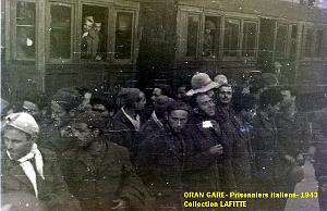 ORAN 1943 PRISONNIERS ITALIENS   (5)